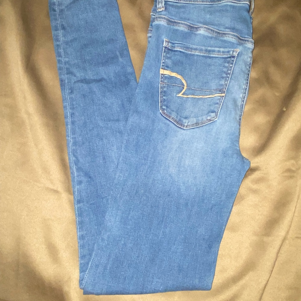 Women’s size 8 American Eagle jeans